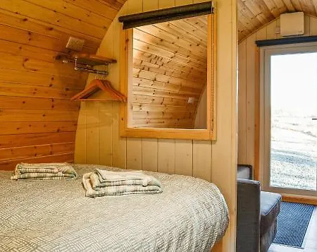 Lowside Farm Glamping Holiday park